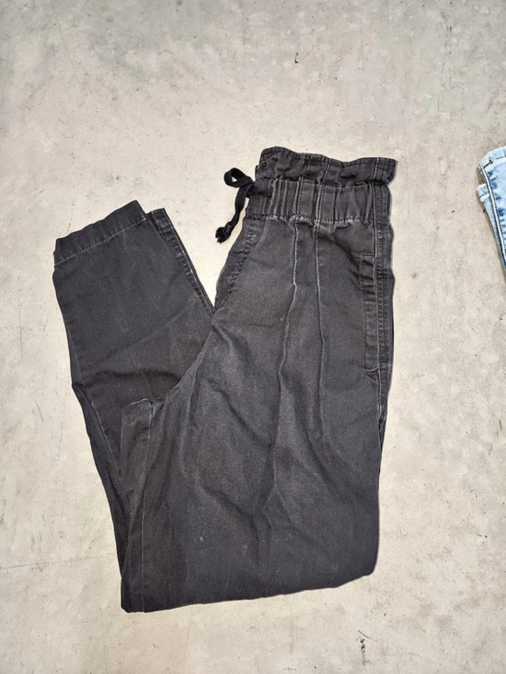 Forever 21 Gray Jogger Pants Size Medium
